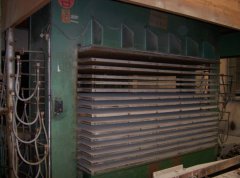 熱壓機(jī)中VT3000控制進(jìn)行面板的工作基本原