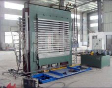 熱壓機(jī)工作時(shí)，清洗工作更為重要